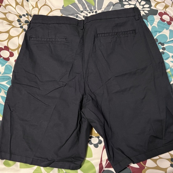 Men’s Old Navy Ultimate Tech Shorts - Picture 2 of 3